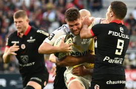 Tawera Kerr-Barlow (C) made the last of his 29 New Zealand appearance in 2017
