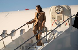 US Vice President and Democratic presidential candidate Kamala Harris steps off Air Force Two as she arrives in Phoenix, Arizona