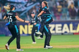 New Zealand celebrate winning the Women's T20 World Cup final