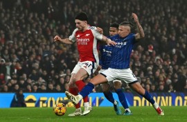 Declan Rice (left) is hoping 2025 brings trophies for Arsenal