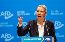 Weidel said an AfD government would close the borders to anyone travelling without documents