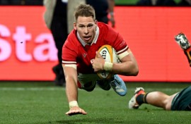 Liam Williams has been named in Warren Gatland's team to face France in the Six Nations