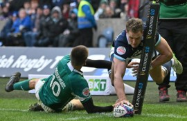 Hitting back: Scotland's Duhan van der Merwe twisted over for a try just before half time