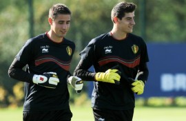 Koen Casteels (L) has retired from international football following the likely return to the Belgium national team set-up of Thibaut Courtois (R)