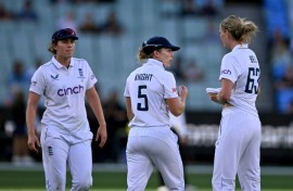 England captain Heather Knight (C) during the women's Ashes against Australia in Melbourne in January 2025