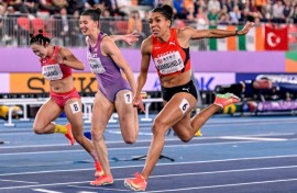 Switzerland's Mujinga Kambundji reclaimed the 60m crown she last won in 2022