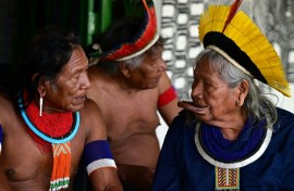 Raoni Metuktire with chief Abel Oroti (L) at the Raoni Institute in Peixoto de Azevedo