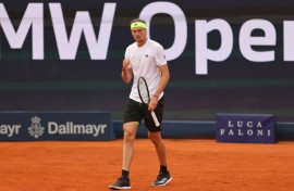 Alexander Zverev is hoping to find his form on clay ahead of the French Open