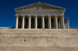 The US Supreme Court paused the Trump administration's deportation of alleged Venezuelan gang members under the 1789 Alien Enemies Act