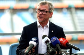 Les Kiss talks to reporters in Sydney on Wednesday after being named as next Wallabies coach