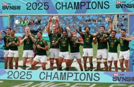 South Africa poses with the trophy after winning the Men's 2025 HSBC Rugby Sevens LA World Championship