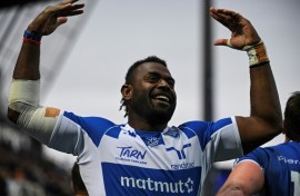 Former Fiji international Josaia Raisuqe died on Thursday in a car accident after being hit by a train, according to his club Castres Olympique