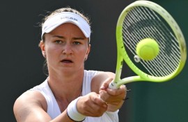 Barbora Krejcikova in action at Wimbledon