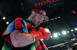 US authorities accuse Mexican boxer Julio Cesar Chavez Jr. of making fraudulent statements on his application for permanent residency in the United States