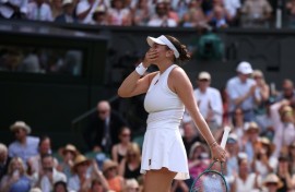 Amanda Anisimova will take on Iga Swiatek in her first Grand Slam final