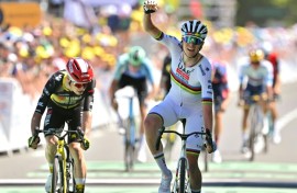 Tadej Pogacar back in yellow after a one day break