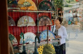 The window displacy at the Casa de Diego fan boutique in Madrid