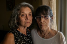 Robyn Bedell Zalewa and her sister Sophia communicate through an online translator tool