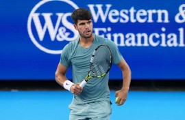 Spain's Carlos Alcaraz defeated Germany's Alexander Zverev to reach Monday's ATP Cincinnati Open final, where he will face defending champion Jannik Sinner of Italy