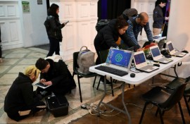 Argentina produces an estimated 520,000 tons of electronic waste per year, making it fifth in the Americas after the United States, Brazil, Mexico and Canada
