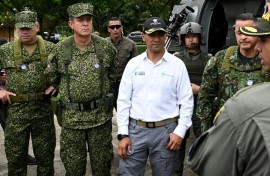 Colombian Defense Minister Pedro Sanchez tours a coca eradication program on Colombia's restive border with Ecuador