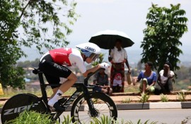 Marlen Reusser powering to gold in Kigali