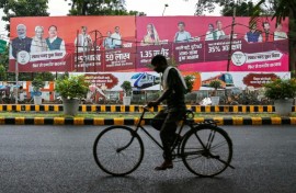 Political analyst Pushpendra says that the result will hinge on which party voters in India's Bihar believe will help their future