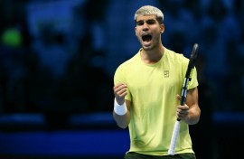 Carlos Alcaraz battled from a set down to win an entertaining ATP Finals clash with Taylor Fritz
