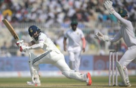 KL Rahul (L) added a gritty 39 to help India close in on a first innnings lead in the opening Test against South Africa at Eden Gardens in Kolkata