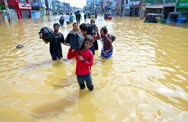 Extreme weather in Sri Lanka destroyed tens of thousands of homes, displacing residents