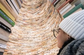 At peak times like Christmas and Easter, the 'Idiom' installation draws about a thousand tourists a day