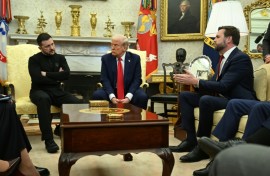 US Vice President JD Vance (R) criticized Ukrainian President Volodymyr Zelensky (L) during a high-profile Oval Office meeting with President Donald Trump in February 2025