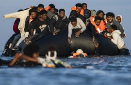 Nearly 50,000 people aboard 795 boats attempted to cross the Channel from France to the United Kingdom in 2025