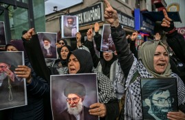 In Istanbul, pro-Iranian protesters denounced the US-Israeli offensive