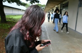 Hundreds of UK teenagers will trial social media bans and time limits on apps as the government mulls measures to keep children safe online