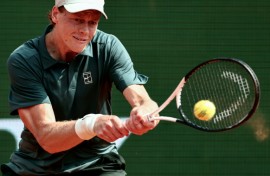 Jannik Sinner beat Alexander Zverev 6-1, 6-4 to reach the final of the Monte Carlo Masters