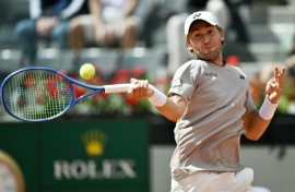 Casper Ruud beat Lorenzo Musetti to reach the Italian Open quarter-finals