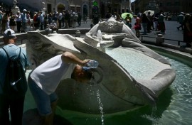 Public fountains were popular for trying to cool down