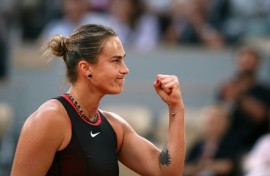 Aryna Sabalenka booked her place in a 14th consecutive Grand Slam quarter-final