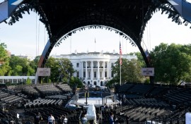 A massive lighting structure known as 'The Claw' was built over the fighting ring on the White House South Lawn