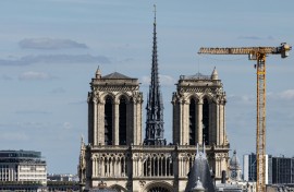 The guitar was made from oak floorboards damaged in the Notre Dame fire