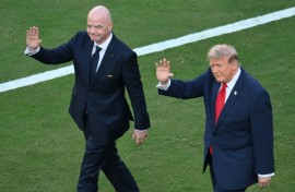 Gianni Infantino (L) with US President Donald Trump at the World Cup final
