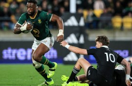 South Africa captain Siya Kolisi (L) will make his first Test appearance of the season against Argentina on Saturday.