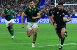 New Zealand fly-half Richie Mo’unga (R) has been called up fr their South AFrica tour