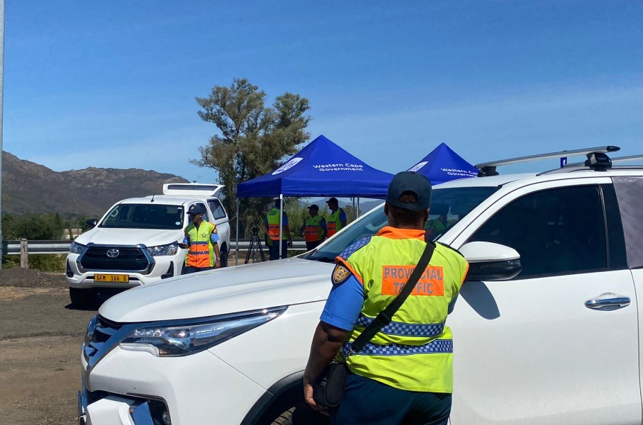 Provincial traffic officials are on full alert to ensure travellers reach their destinations safely. eNCA/Kevin Brandt