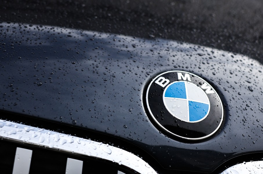 BMW emblem and trademark kidney grill. Jakub Porzycki/NurPhoto via AFP