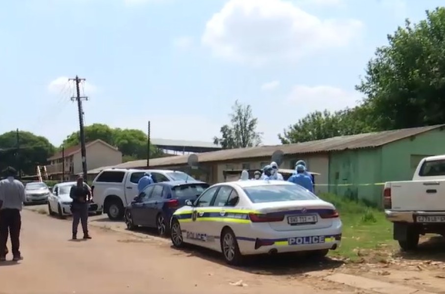 Image of Police at Saulsville shooting 