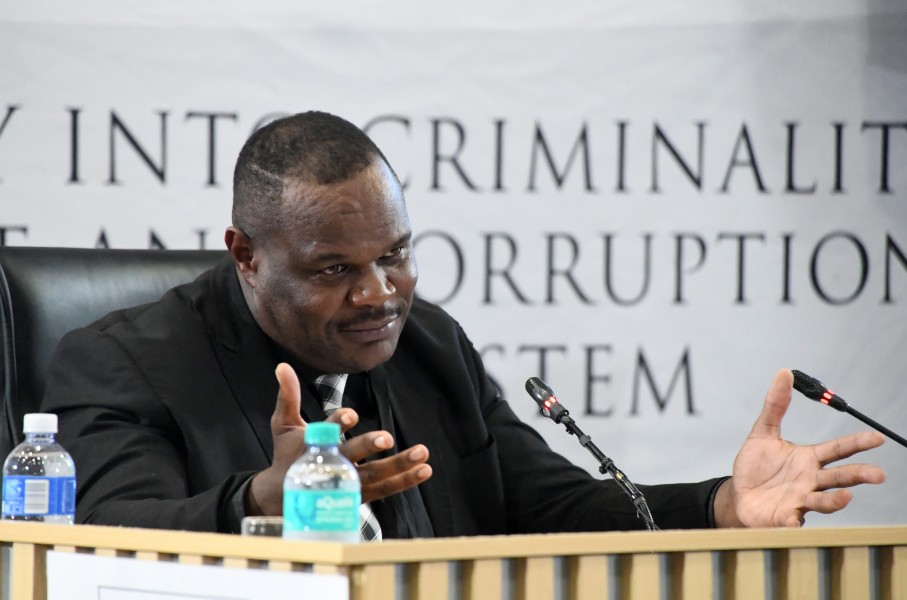 Sergeant Fannie Nkosi testifies at the Madlanga Commission. Gallo Images/Frennie Shivambu