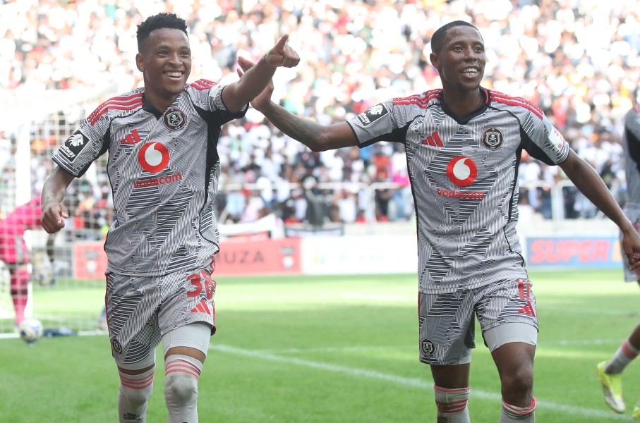 Pirates return to summit with ruthless 6-0 victory. @orlandopirates/X 