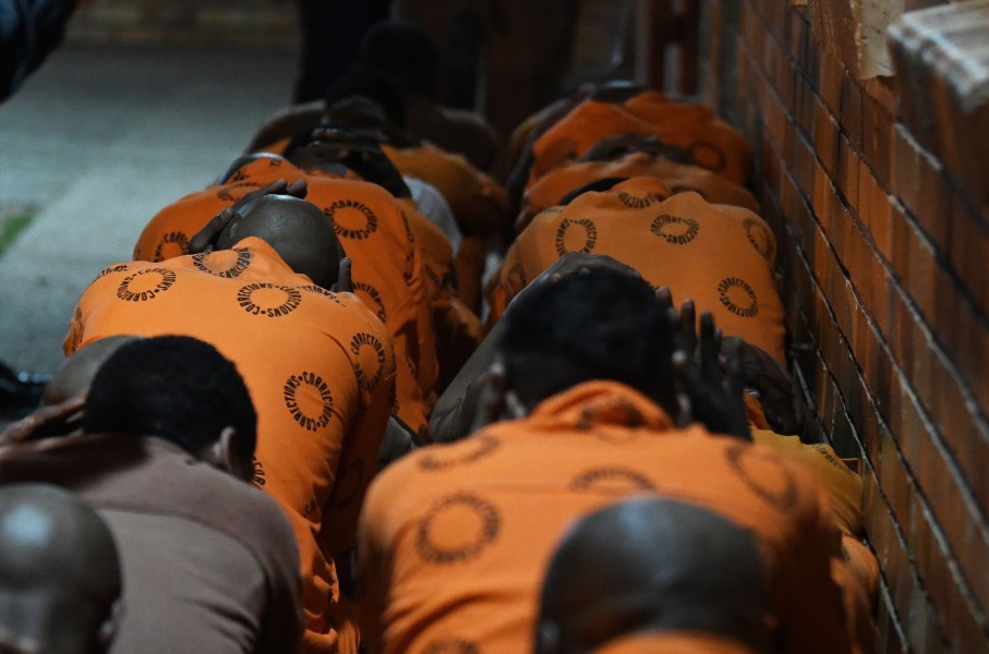 Officials pounce on inmates at St Albans Prison. Lulama Zenzile/Gallo Images